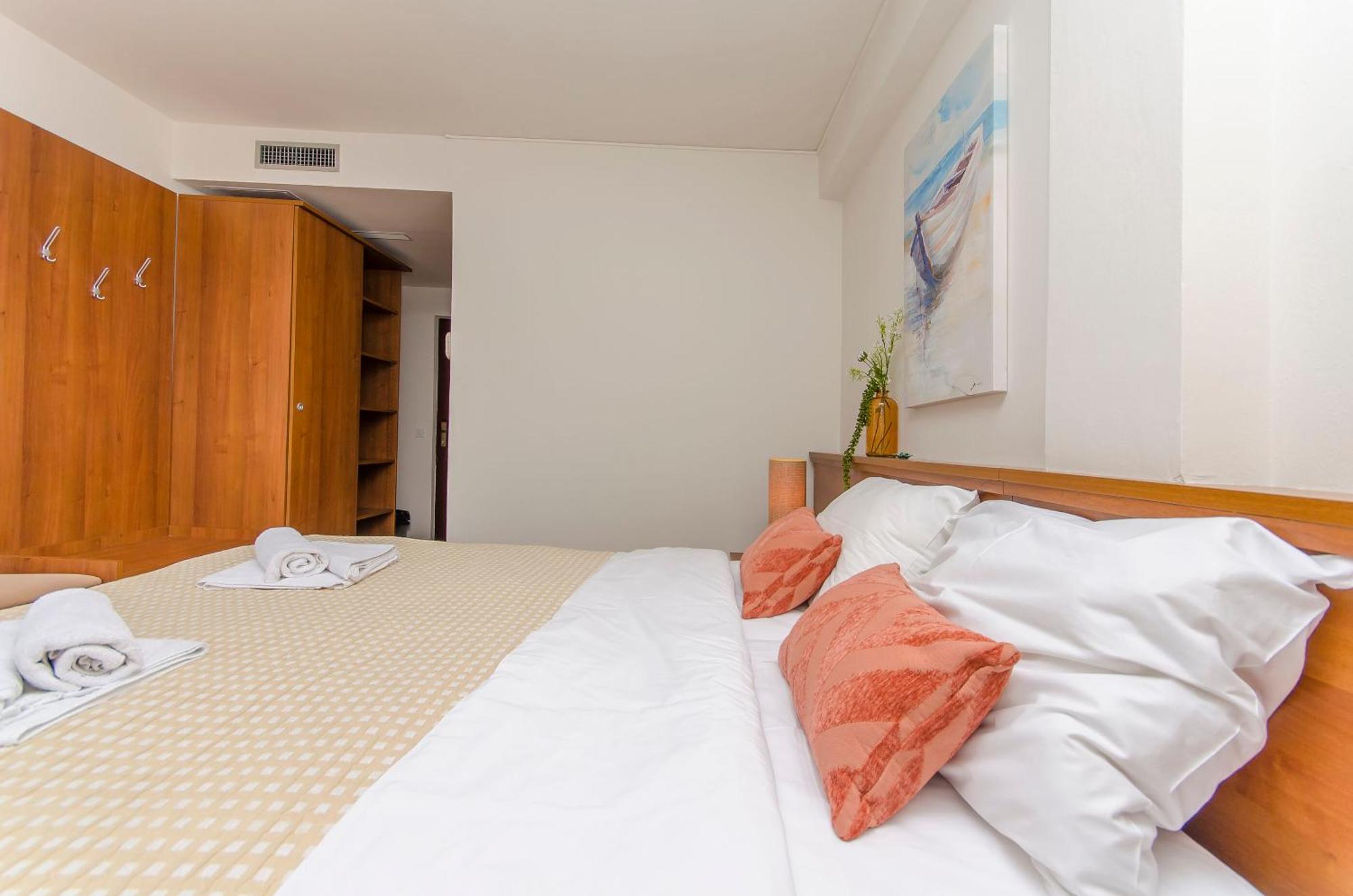 House Hotel Plava Laguna ทิสโน ภายนอก รูปภาพ